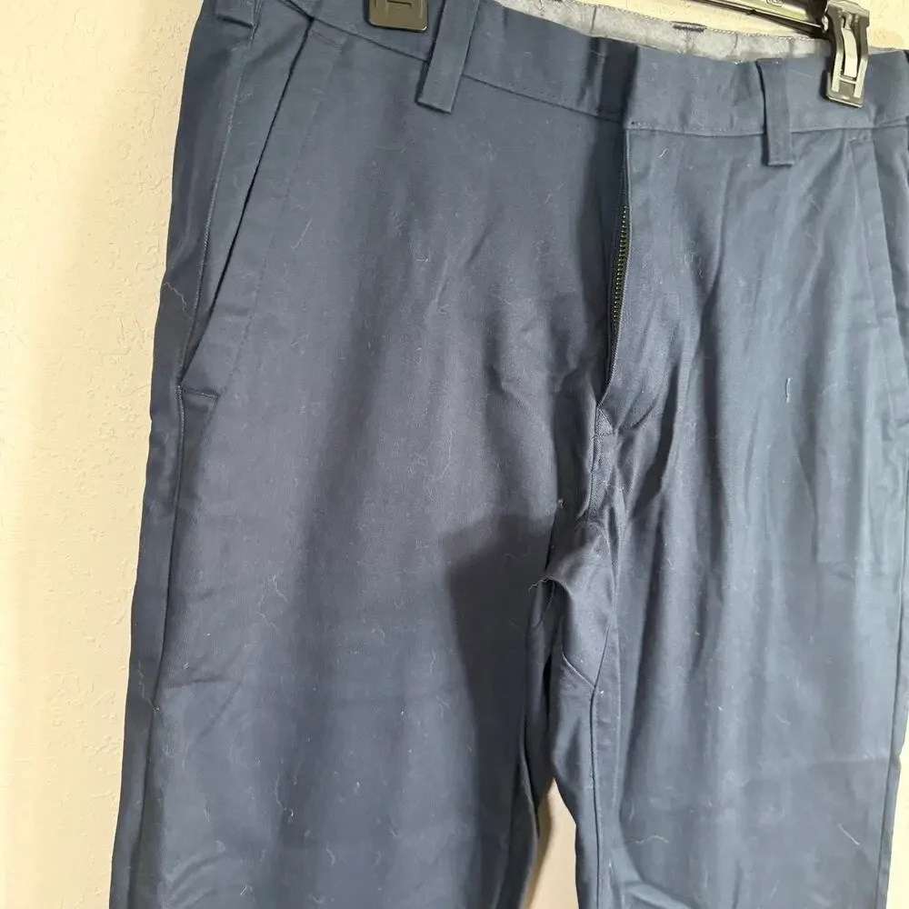 Men’s 32x32 Navy Duluth Business Casual Standard Fit Wrinkle Fighter Pants